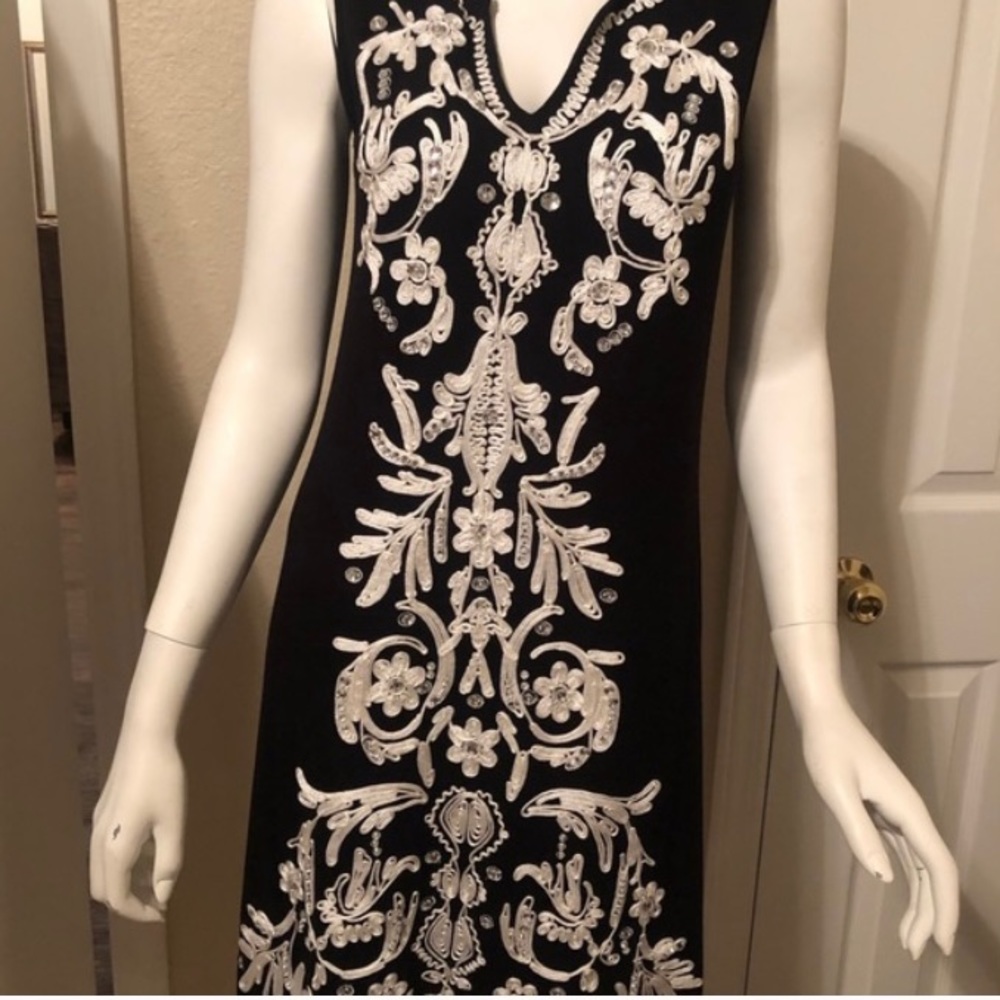 EUC Chelsea&Theodore black dress with white trim.